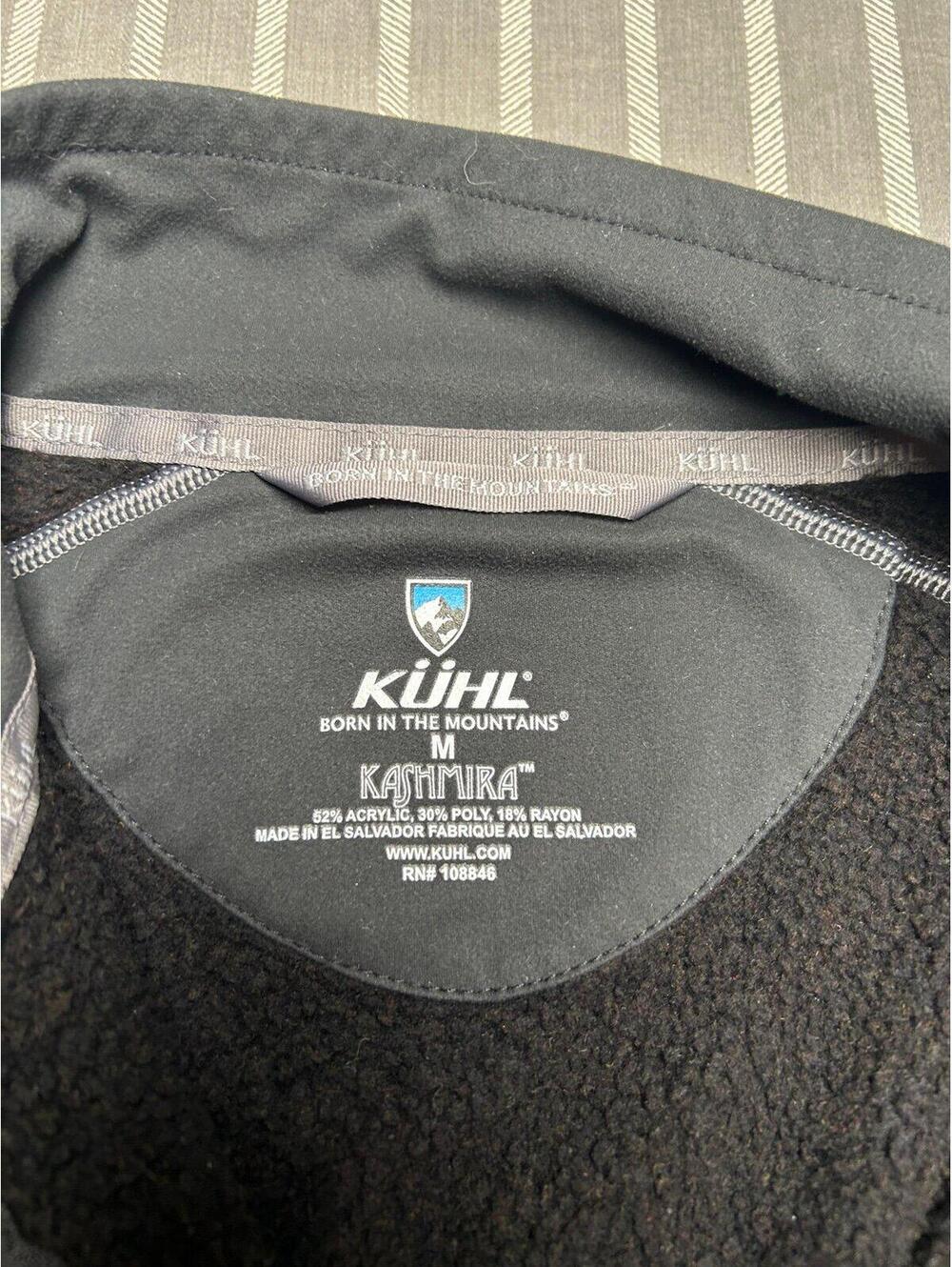 Pullover - Picture 2 of 3
